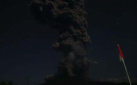 Erupsi Dahsyat Lewotobi 18 km! Bahaya Abu dan Dampaknya