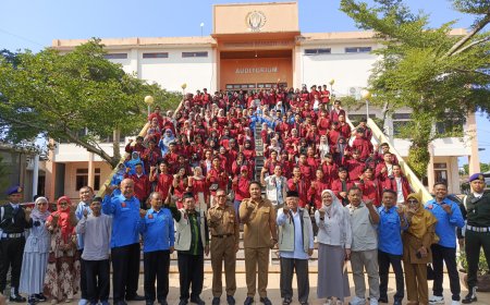 Wagub Sumbar Lepas 1.079 Mahasiswa Unes yg Akan KKN ke lapangan.
