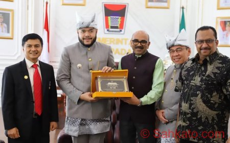 Padang Gaet India: Beasiswa, Perdagangan, hingga Kesehatan Siap Ditingkatkan!