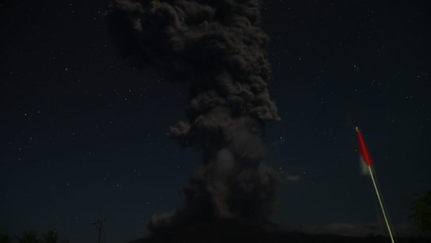 Erupsi Dahsyat Lewotobi 18 km! Bahaya Abu dan Dampaknya