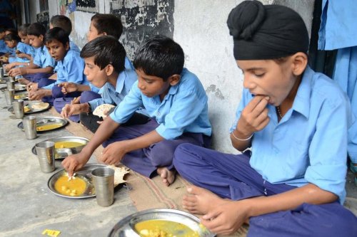 Pemerintah Kolkata Kembalikan Telur dalam Program Makan Bergizi Gratis