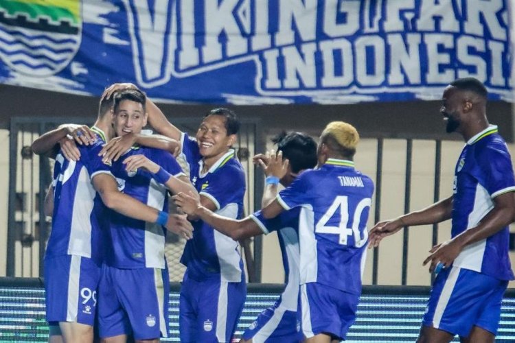 Persib Bandung Sempurna di Fase Grup Piala Presiden 2026, Arema Menyusul ke Semifinal