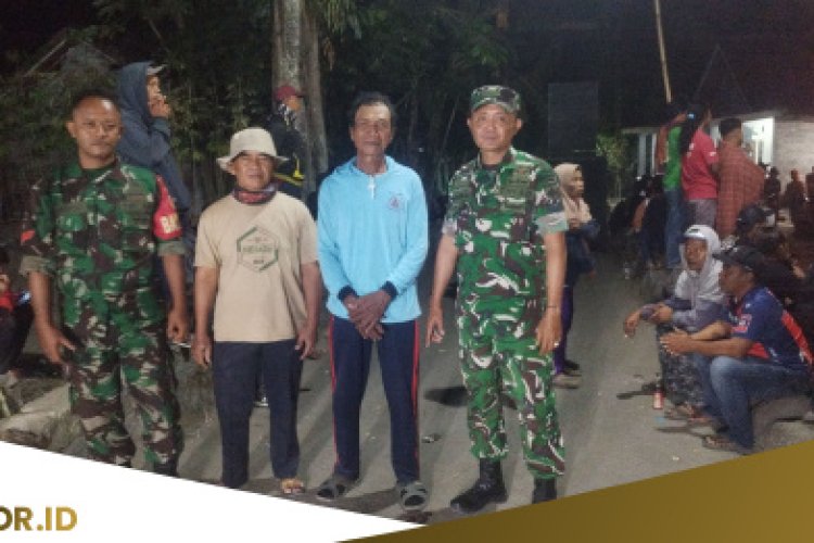 Babinsa Koramil 12/Manisrenggo Kawal Pentas Jathilan di Desa Barukan, Situasi Aman Tanpa Gangguan