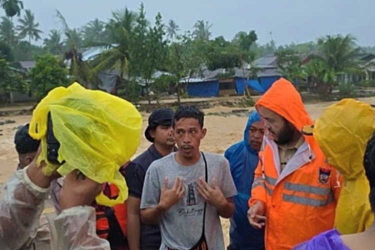 Wali Kota Padang Instruksikan Camat dan Petugas Siaga Penuh dalam Penanganan Banjir