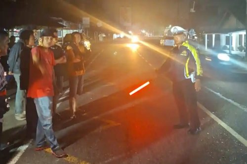 Dini Hari di Padang Pariaman, Truk Oleng Hantam Dua Motor dan Tewaskan Tiga Orang