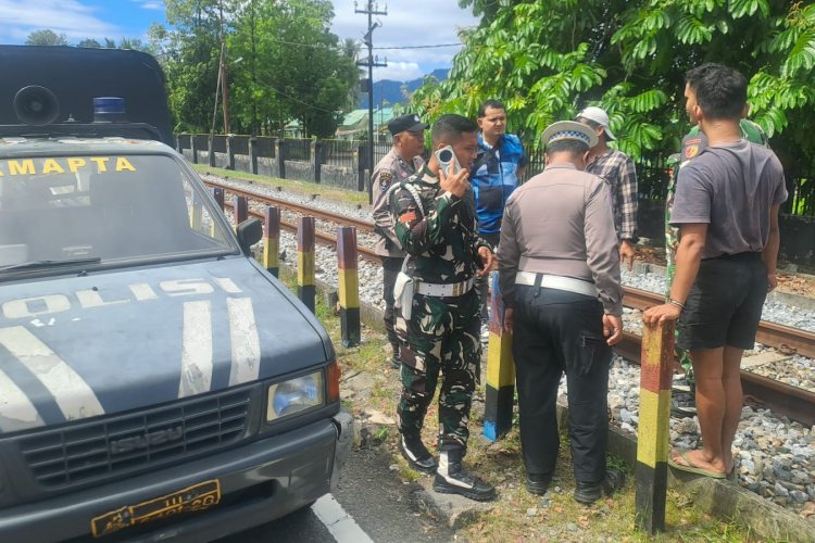 Pejalan Kaki Tewas Tertabrak Kereta Api Pariaman Ekspres di Depan Bundaran UNP Padang