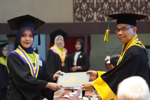 1.395 Lulusan Dikukuhkan, UNP Gelar Wisuda ke-144 Selama Dua Hari