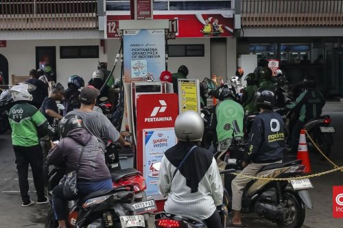 Antrean BBM di Denpasar Merebak, Pertamina Kucurkan Tambahan 2.300 KL Pertalite