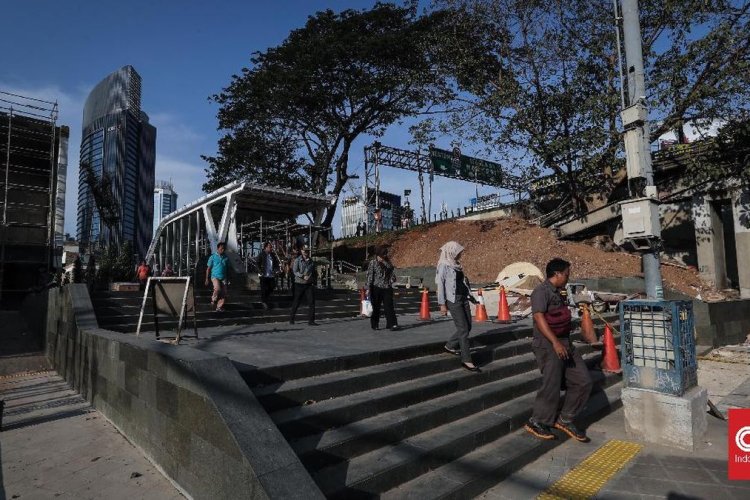 Tantangan Teknis dan Administratif Pembangunan Pedestrian Deck Dukuh Atas