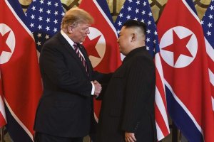 Trump Sebut Korea Utara Miliki 57 Senjata Nuklir, Tetap Puji Hubungan dengan Kim Jong Un