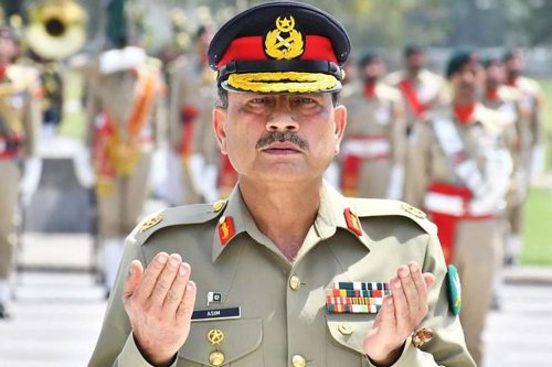 Di Tengah Ketegangan dengan AS, Panglima Militer Pakistan Kunjungi Teheran