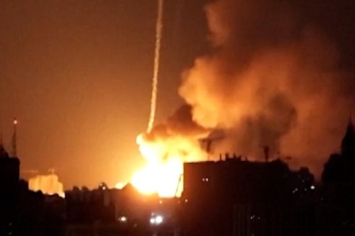 Serangan Semalam di Kyiv: 8 Tewas, Puluhan Luka, dan Warga Terjebak di Apartemen