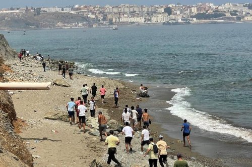 Gelombang Besar Migran Maroko ke Ceuta Tewaskan 57 Orang