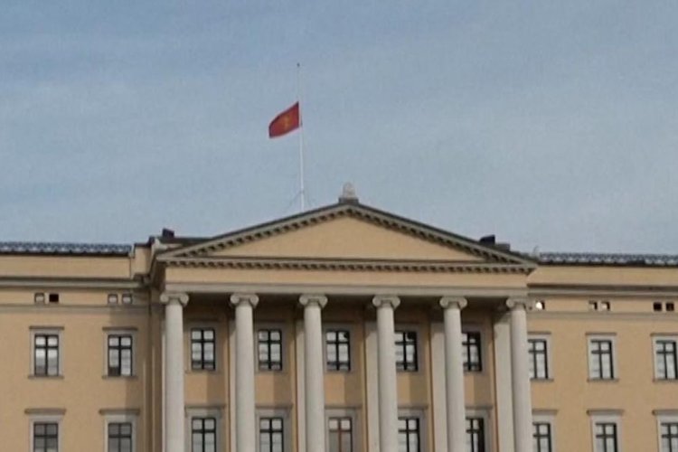 Raja Norwegia Harald V Meninggal di Usia 89 Tahun, Istana Oslo Kibarkan Bendera Setengah Tiang