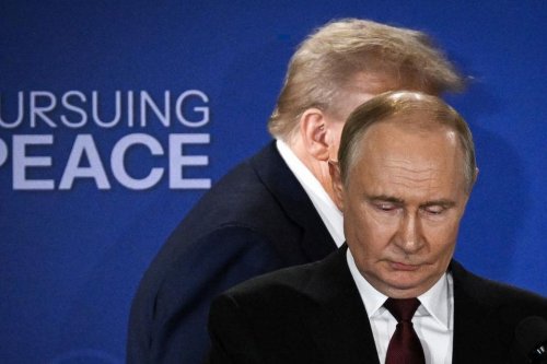 Trump Klaim Putin Tak Akan Serang NATO, Bantah Kunjungan Rahasia Direktur CIA ke Moskow