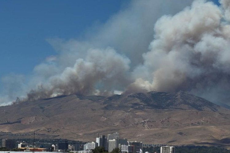 42 Ribu Warga Reno Mengungsi, Kebakaran Hawk di Nevada AS Makin Meluas
