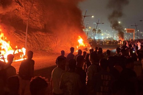 Ribuan Migran Maroko Serbu Ceuta, Mobil dan Bus Dibakar