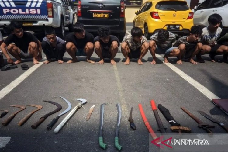 Tiga Pemuda Diamankan Polisi Terkait Tawuran dan Kejahatan Jalanan di Jakarta Timur