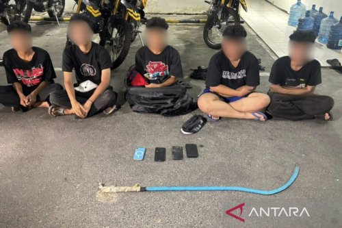 Lima Pemuda dan Sajam Diamankan Usai Tawuran di Jakarta Timur, Polisi Bertindak Cepat