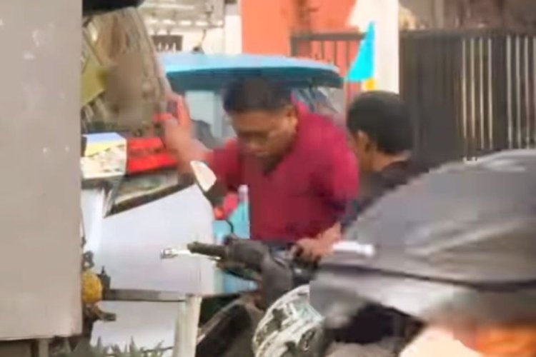 Polisi Usut Aksi Pengemudi Alphard Rusak Motor Pakai Batu di Bintaro