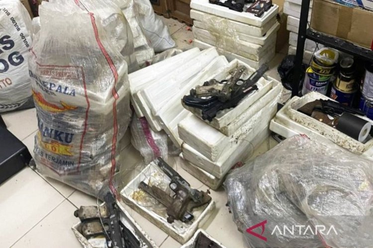 Ratusan Senjata di Sekolah Swasta Jaksel Diklaim Legal