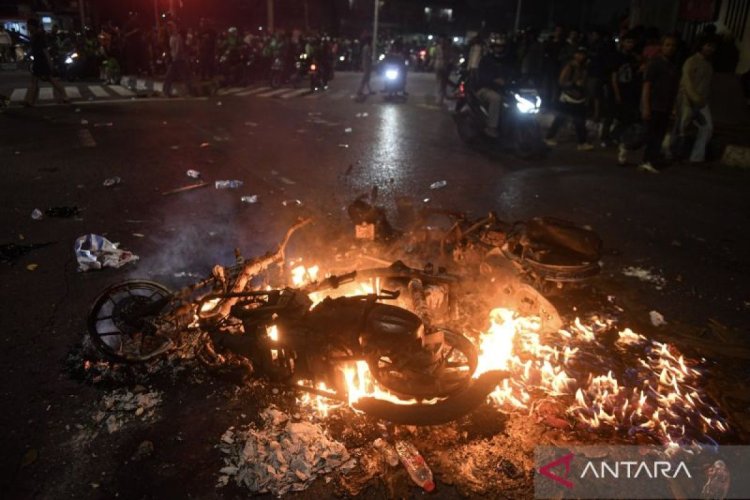 45 Orang Ditetapkan sebagai Tersangka Kerusuhan di DPR, Polisi Ungkap Peran Enam Klaster