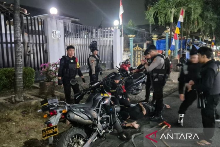 Dini Hari di Cipayung, Patroli Gabungan Gagalkan Tawuran dan Amankan 4 Pemuda