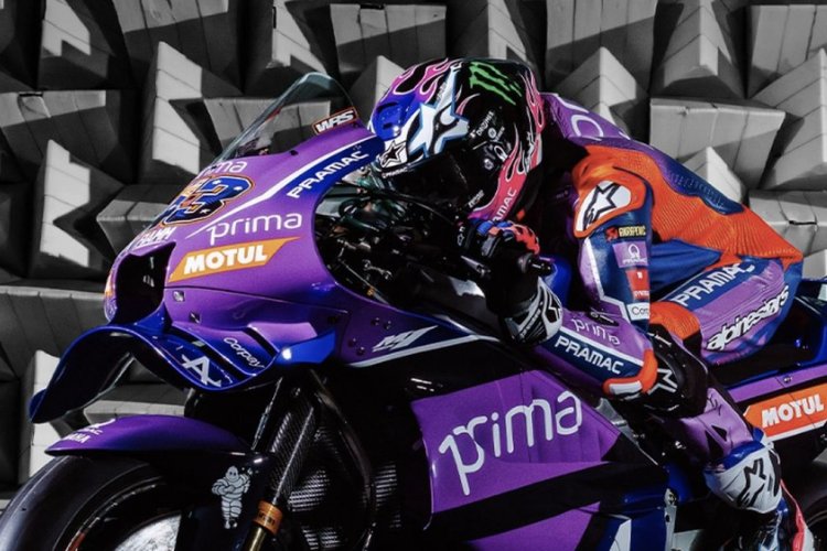 Toprak Razgatlioglu Gagal Terbang di Red Bull Flugtag, Malah Tercebur ke Laut Jelang MotoGP Aragon
