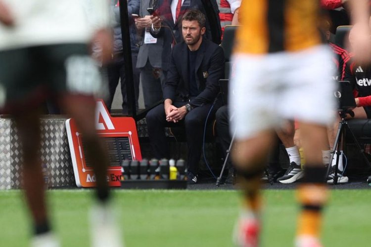 Carrick Tegaskan MU Tak Boleh Larut dalam Penyesalan Usai Ditekuk Hull City
