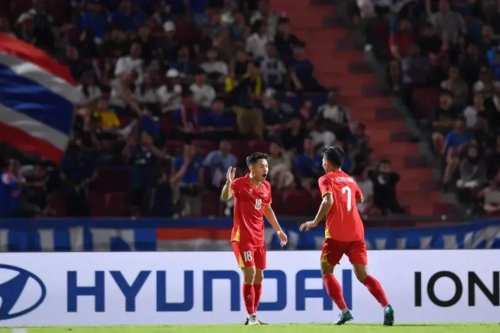 Media Vietnam Klaim Satu Tangan Sudah di Trofi, Thailand Terancam Kehilangan Gelar