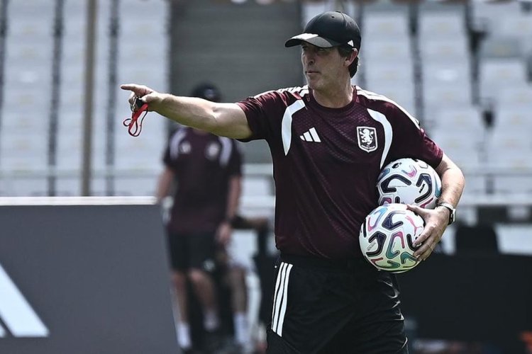 Laga Uji Coba di GBK Jadi Simulasi Taktik Aston Villa Jelang Hadapi PSG