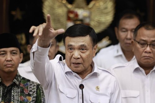 Tanpa Awan Hujan, Operasi Pemadaman Karhutla Terhambat: Menko Polkam Ungkap Syarat Krusial