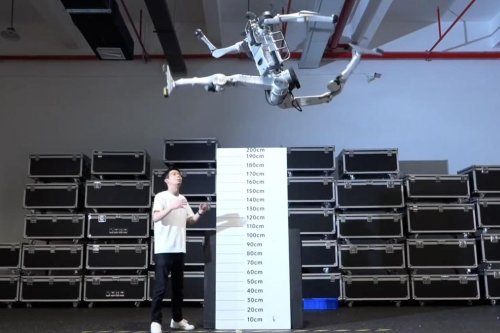 Unitree Rilis Robot Humanoid 'Superman' yang Bisa Lompat 2 Meter, Ini Kemampuannya