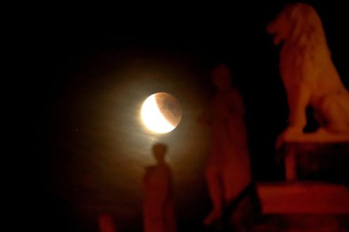 Gerhana Bulan Sebagian Hiasi Langit 27-28 Agustus, Indonesia Tak Kebagian