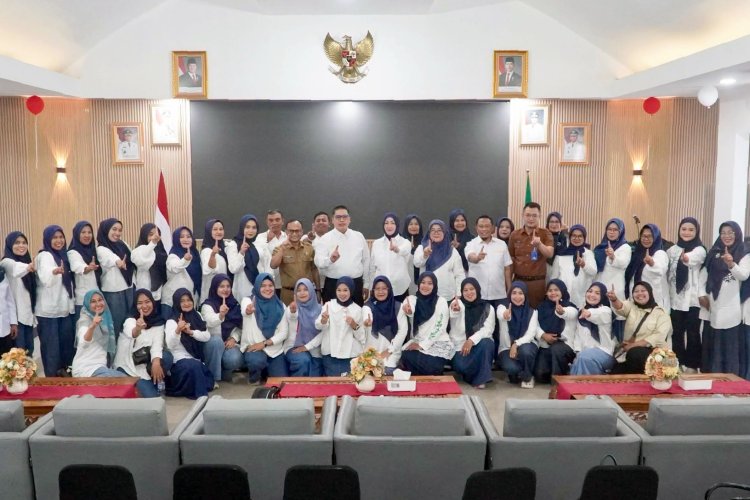 Hendri Arnis Lepas Kontingen Jambore PKK, Tekankan Etika dan Nama Baik Padang Panjang