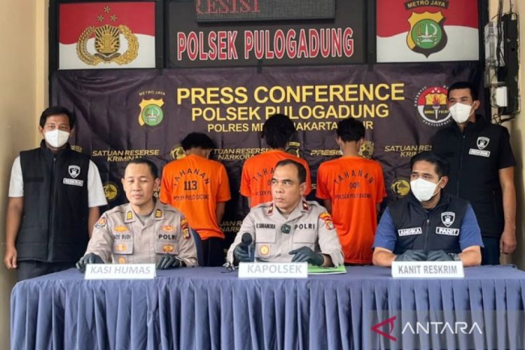 Dua Kasus Begal Sadis di Cipinang Terungkap, Polisi Tangkap Tiga Pelaku Bersenjata Tajam