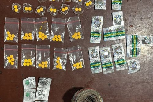 Rangkuman Kriminal Jakarta: Pasutri Pengedar Sabu hingga 74.997 Butir Obat Keras Disita