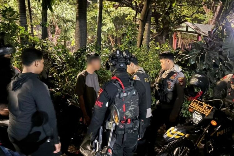 Patroli Dini Hari di Pondok Kelapa Bubarkan Balap Liar, Empat Motor Diamankan