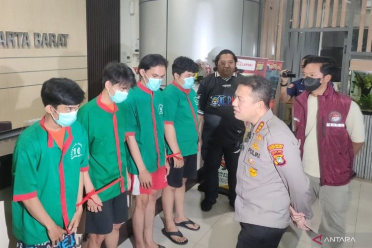 Tiga Sekawan SMA Bangun Pabrik Tembakau Sintetis di Bintaro, Polisi Buru Pemilik Akun IG Pemasok Bahan