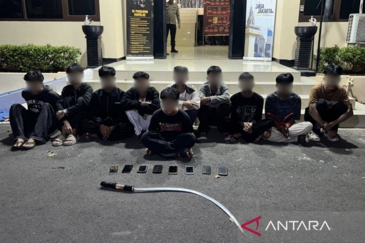 18 Pemuda Diamankan di Jakarta Timur, Celurit hingga Bom Molotov Disita Polisi