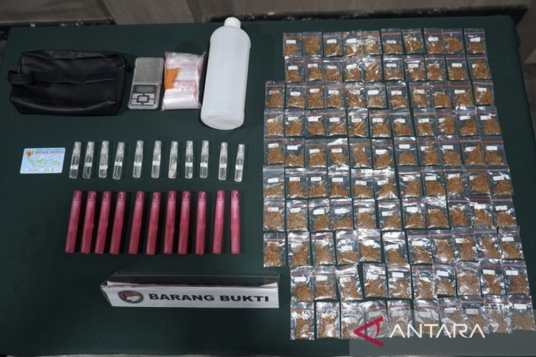 Remaja 18 Tahun di Depok Ditangkap, Polisi Amankan 106 Paket Tembakau Sintetis Siap Edar