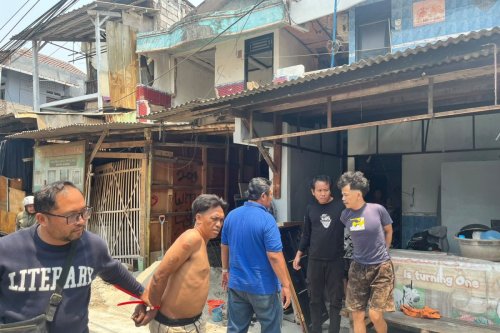 Tetangga Sendiri Jadi Pelaku, Polisi Ringkus Dua Pencuri Kusen dan Besi di Koja, Dua Lain Buron