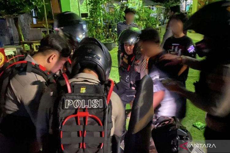 Patroli Dini Hari di Tanjung Priok Berujung Penangkapan, Empat Remaja Diduga Bawa 13 Klip Ganja
