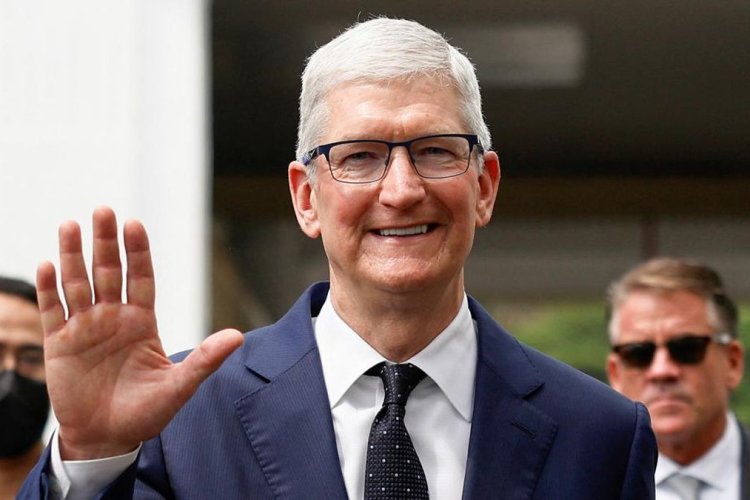 Tim Cook Lengser, Jejak 15 Tahun Bawa Apple Tembus Nilai Pasar Rp77.500 Triliun