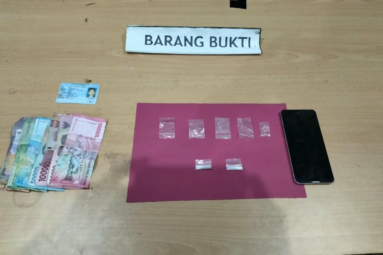Transaksi Sabu Tanpa Tatap Muka, Pria di Pariaman Ditangkap Usai Modus Lempar Kotak Rokok Terbongkar