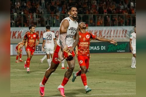 Semen Padang FC Menang Dramatis di Menit 90, Sumsel United Kalah Meski Sempat Bertahan dengan 10 Pemain