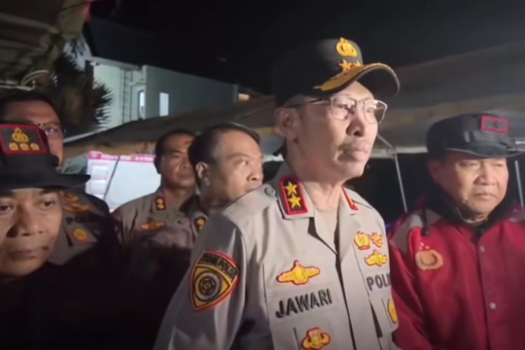 Banjir Kepung Padang, Kapolda Sumbar Baru Dilantik Langsung Kerahkan 300 Personel