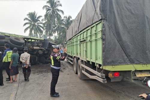 Truk Tabrakan di Gunung Talang, Jalur Solok-Padang Kembali Ditutup Saat Evakuasi