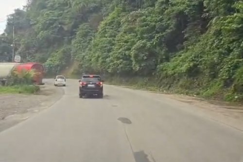 Solar Tumpah di Sitinjau Lauik Bikin Antrean 4 Kilometer, Jalur Padang-Solok Kini Pulih