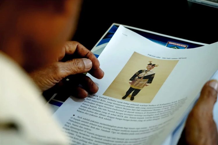 Bukan Sekadar Busana, Pemkab Solok Selatan Telusuri Sejarah dan Filosofi Pakaian Adat